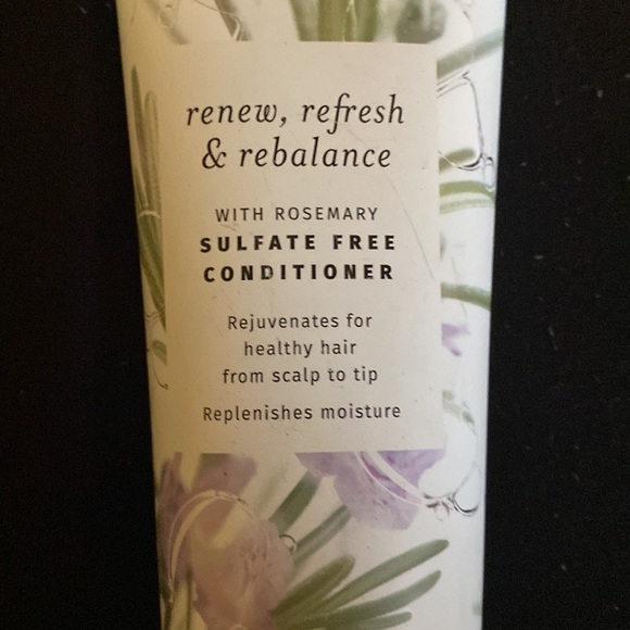 Newly not used hair conditioner!!!!!! - Picture 2 of 4